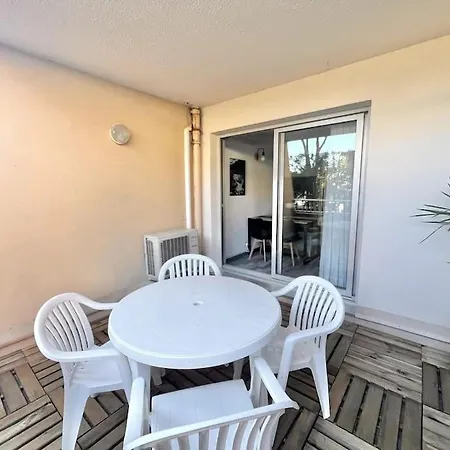 Port De 4 Personnes Apartman