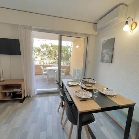 Port De 4 Personnes * Hyères